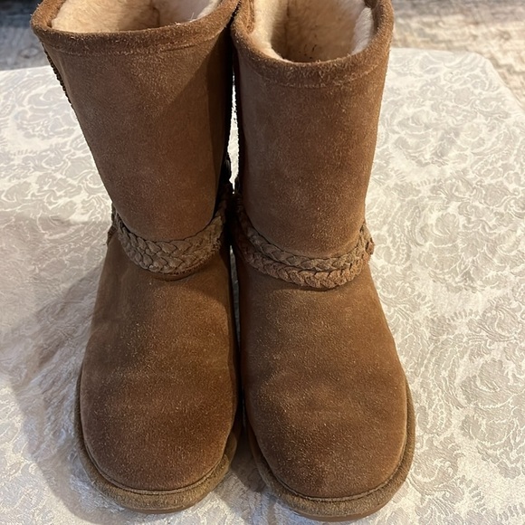 BearPaw Suede Adele Boots Braided Accent Fleece Lining Hickory Tan Size 7 - Picture 2 of 13